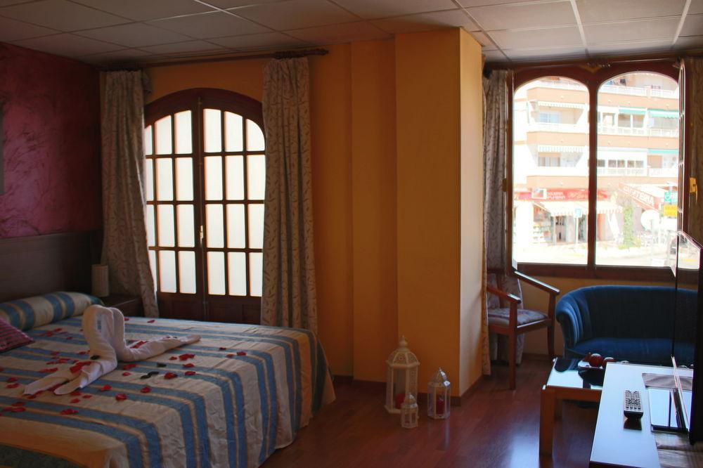 Hotel La Curva Albolote Kültér fotó