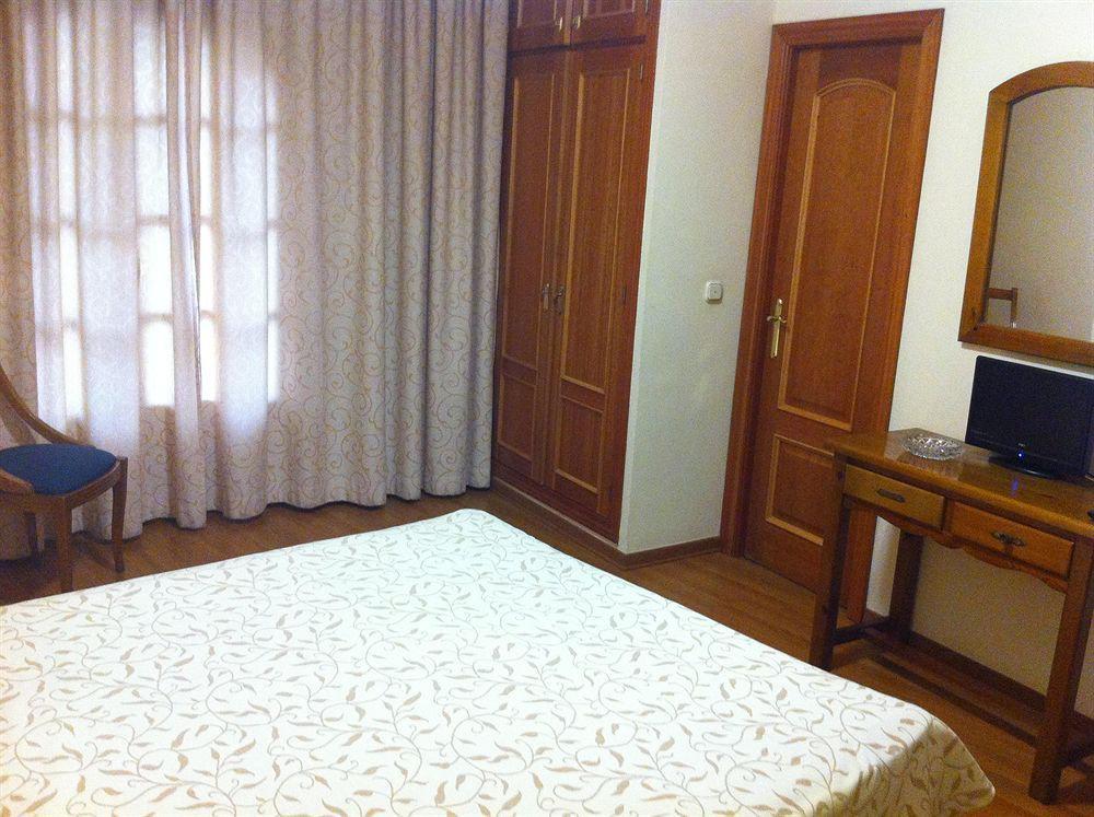 Hotel La Curva Albolote Kültér fotó