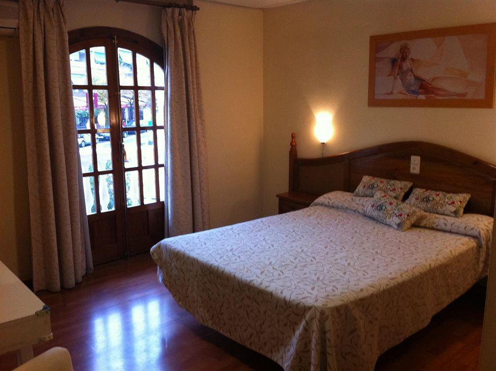 Hotel La Curva Albolote Kültér fotó