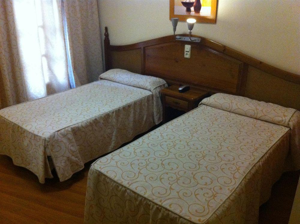 Hotel La Curva Albolote Kültér fotó